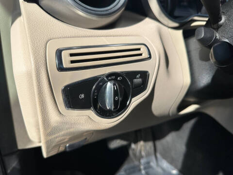 2015 Mercedes-Benz C-Class C 300