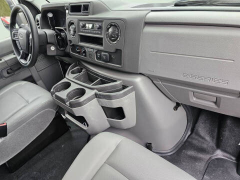 2024 Ford E-Series