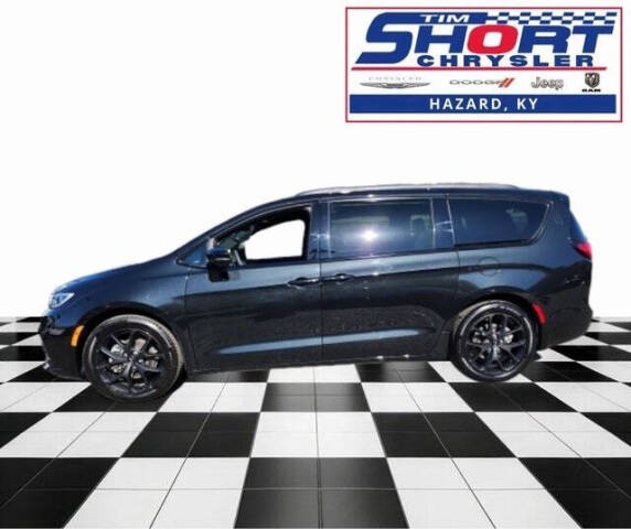 2024 Chrysler Pacifica for sale at Tim Short CDJR Hazard in Hazard, KY