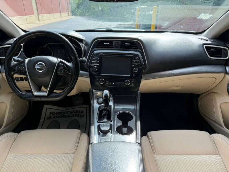 2017 Nissan Maxima