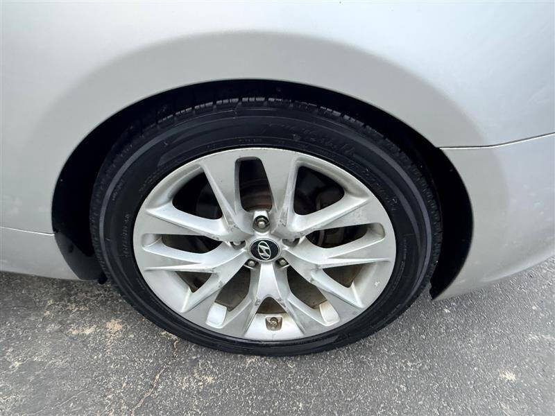 2013 Hyundai Genesis Coupe 2.0T Premium