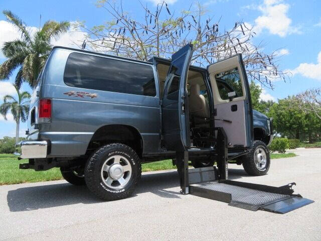 2013 Ford E-Series E-150 XLT