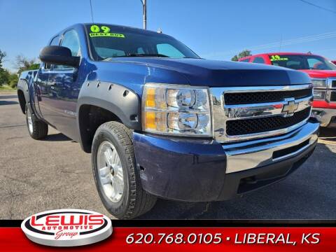 2009 Chevrolet Silverado 1500 for sale at Lewis Chevrolet of Liberal in Liberal KS