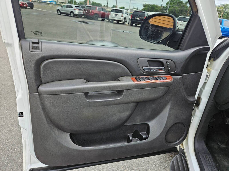2012 Chevrolet Suburban LT