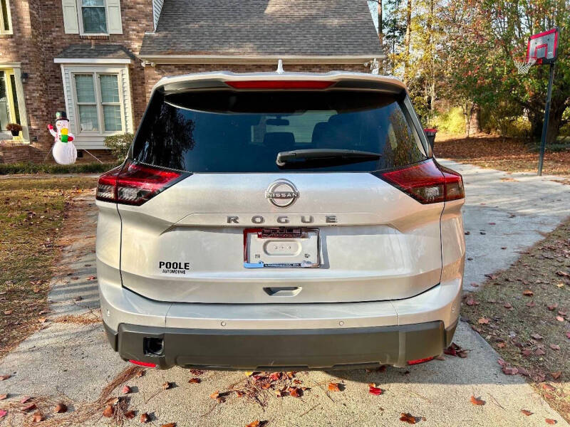 2024 Nissan Rogue SV