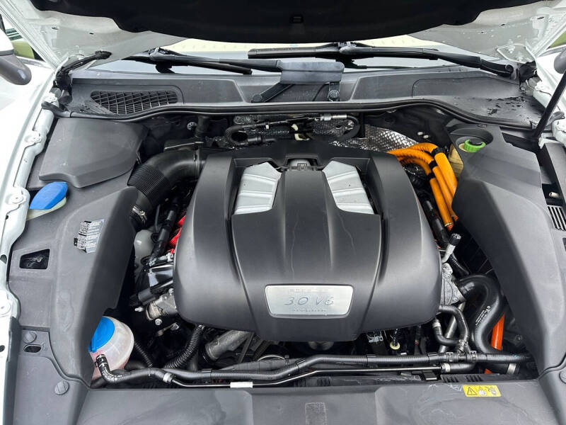 2013 Porsche Cayenne S Hybrid