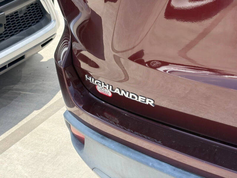 2019 Toyota Highlander LE Plus