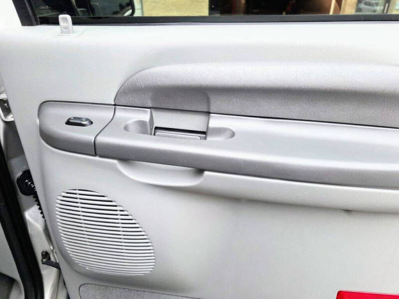 2004 Ford Excursion XLT