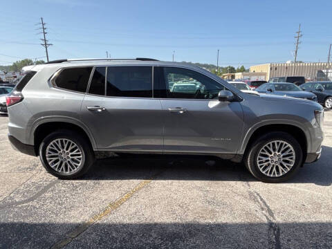 2025 GMC Acadia Denali