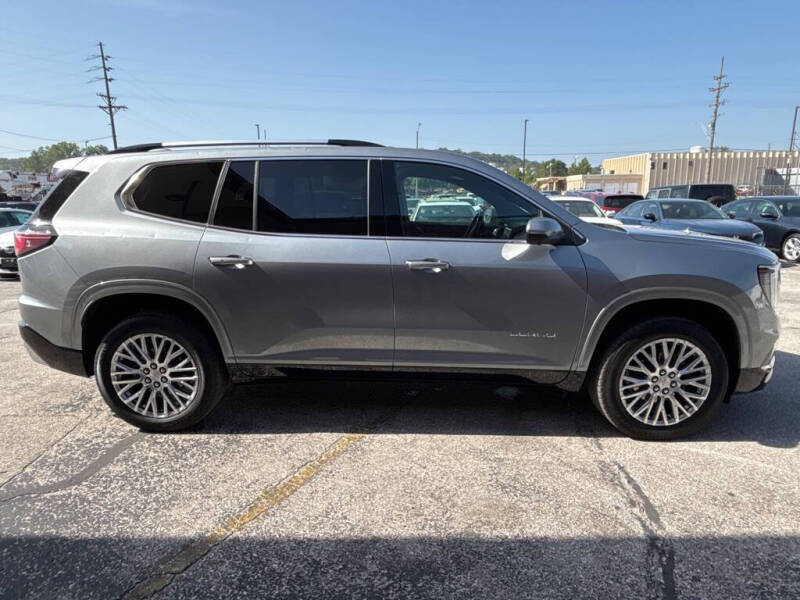 2025 GMC Acadia Denali