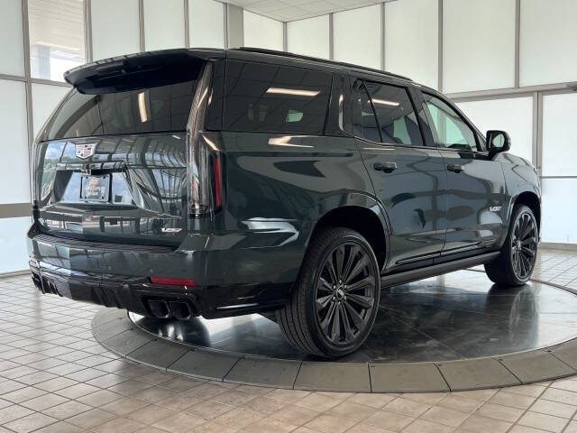 2025 Cadillac Escalade-V
