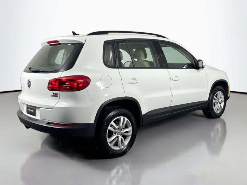 2017 Volkswagen Tiguan 2.0T Limited S 4Motion