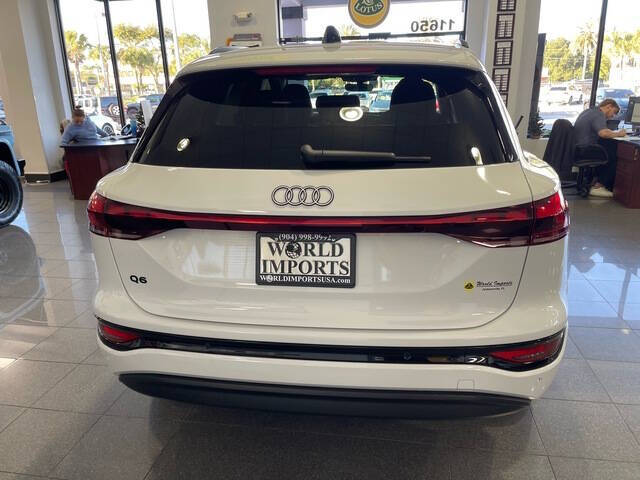 2025 Audi Q6 e-tron quattro Premium Plus