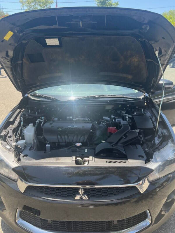 2017 Mitsubishi Lancer ES