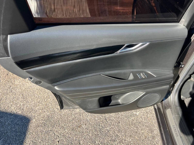 2025 Genesis G80 2.5T