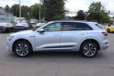 2021 Audi e-tron quattro Premium Plus