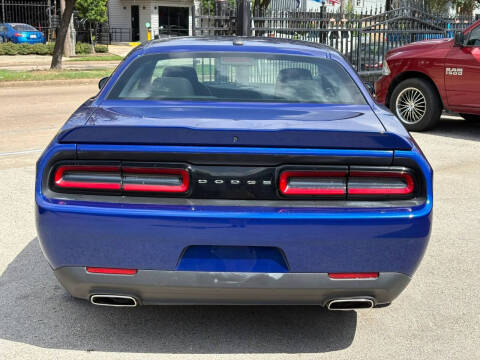 2021 Dodge Challenger SXT