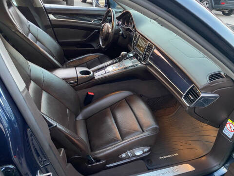 2010 Porsche Panamera 4S