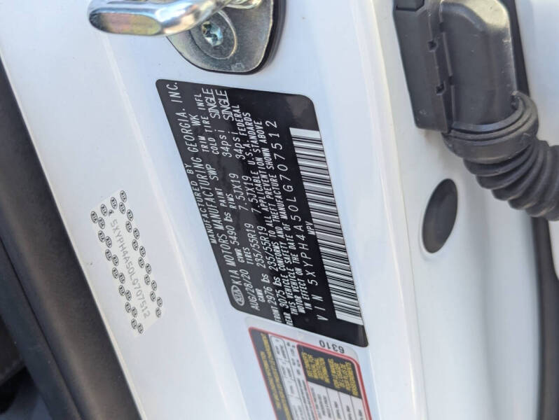 2020 Kia Sorento EX V6