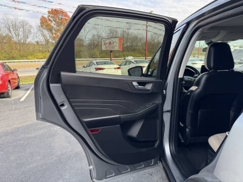 2022 Ford Escape Hybrid SEL