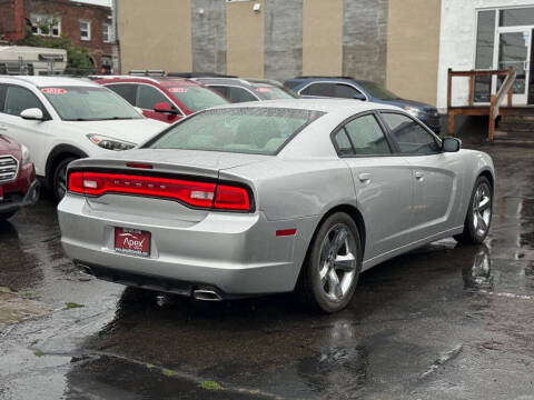 2012 Dodge Charger SE