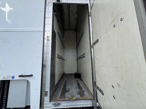 2018 Freightliner M2 106