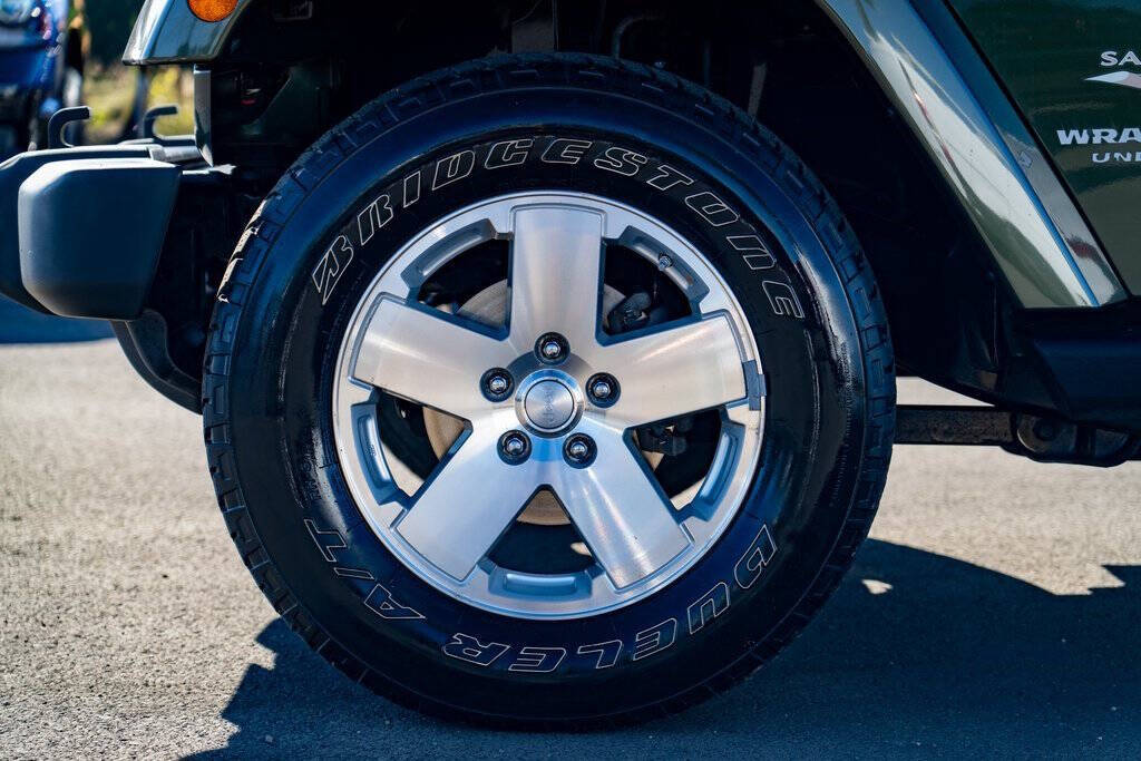 2008 Jeep Wrangler Unlimited for sale at Auto Destination in Puyallup, WA