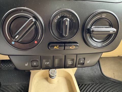 2010 Volkswagen New Beetle