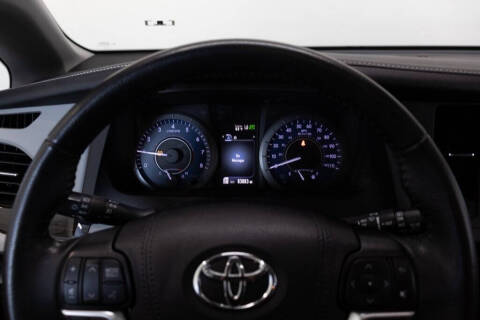 2020 Toyota Sienna XLE Premium 8-Passenger