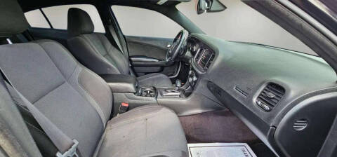 2017 Dodge Charger SXT