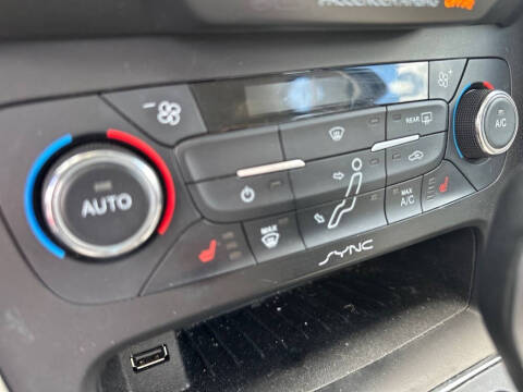 2017 Ford Focus Titanium