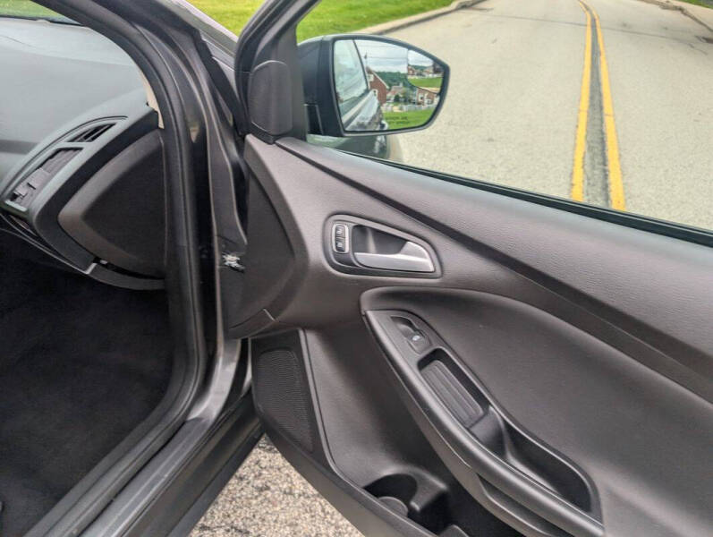 2017 Ford Focus SE