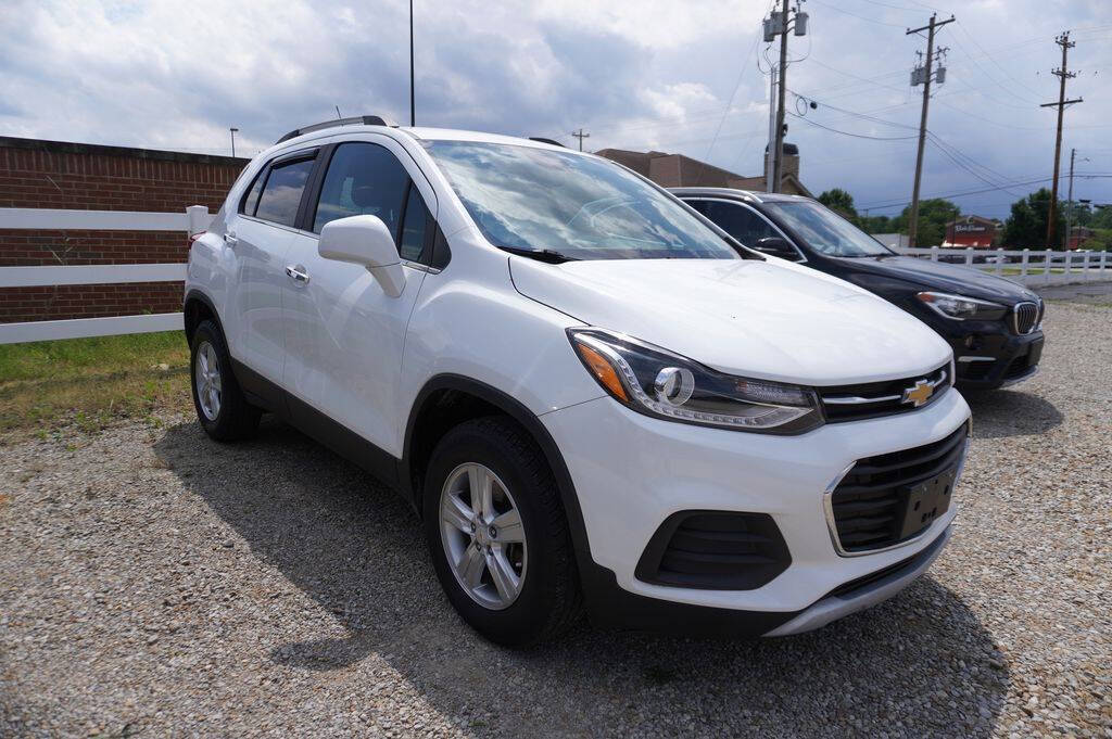 White 2017 Chevrolet Trax LT AWD LT 4dr Crossover 10