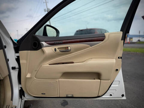 2017 Lexus LS 460