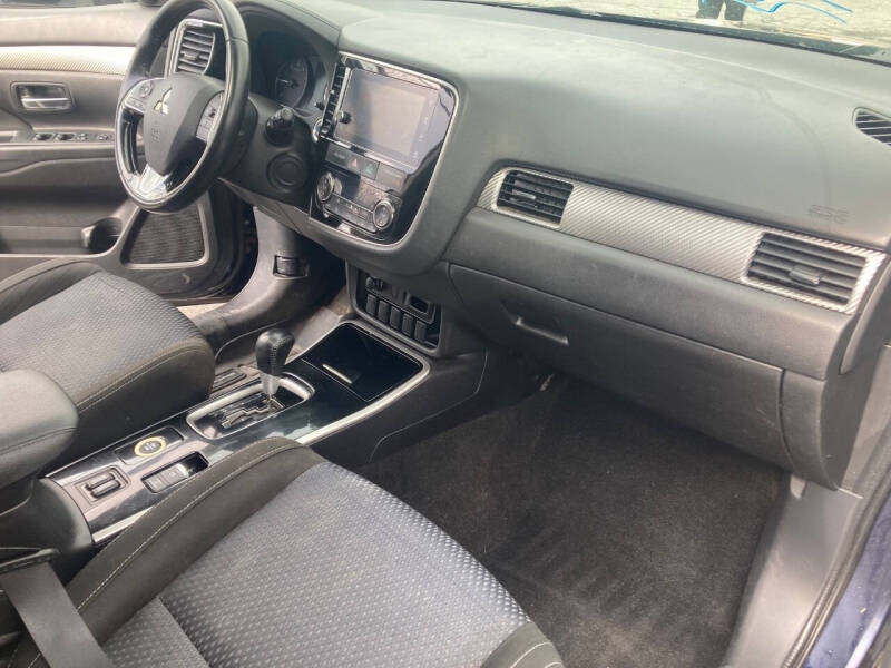 2017 Mitsubishi Outlander SE