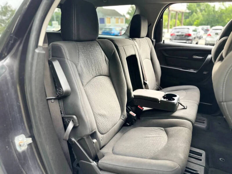 2016 GMC Acadia SLE-1