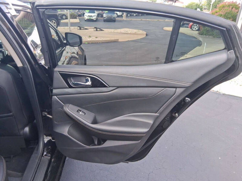 2022 Nissan Maxima 3.5 SV