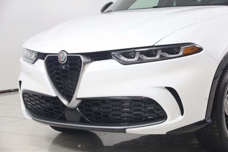 2024 Alfa Romeo Tonale Hybrid Ti