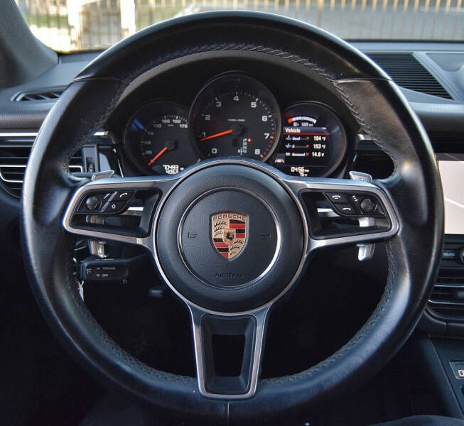 2020 Porsche Macan