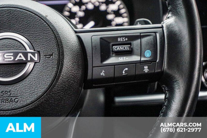 2025 Nissan Pathfinder SV