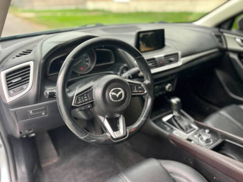 2018 Mazda MAZDA3 Touring