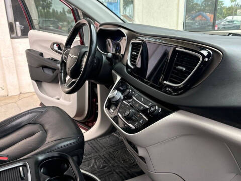 2019 Chrysler Pacifica Touring L Plus