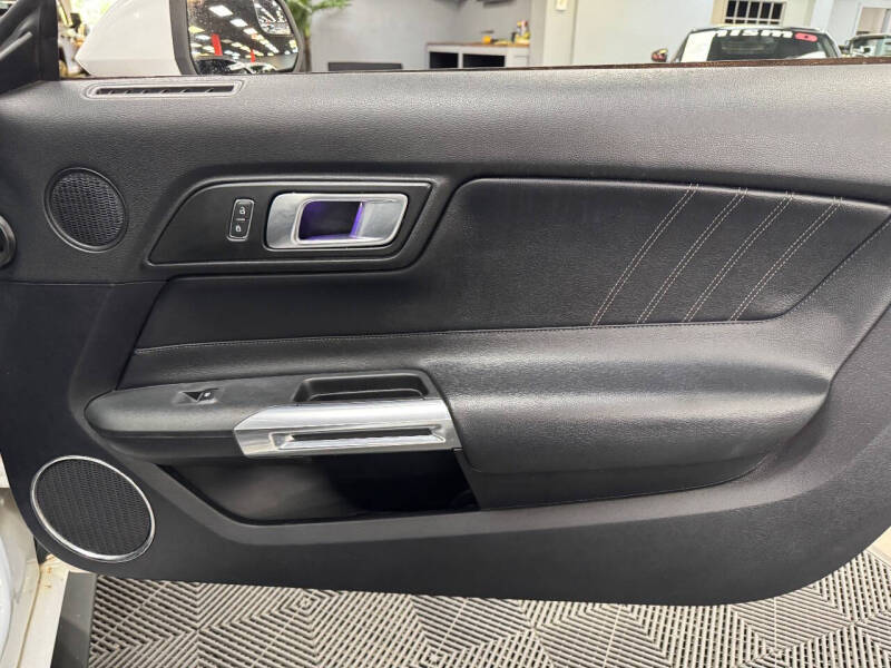 2019 Ford Mustang EcoBoost Premium