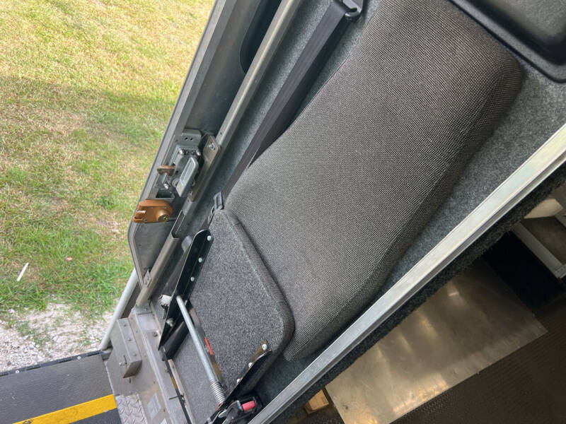 2015 Freightliner MT45