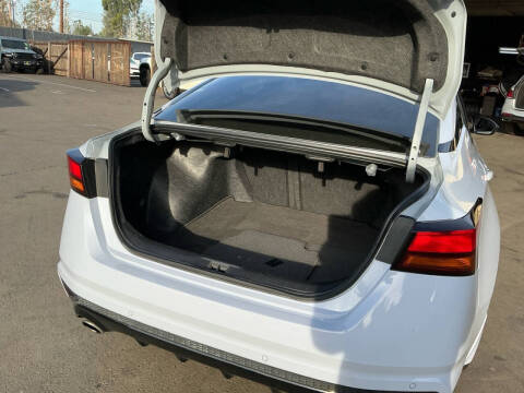 2024 Nissan Altima 2.5 SR