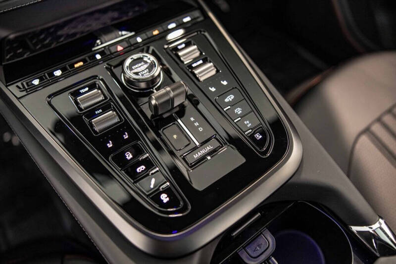 2026 Aston Martin DBX 707