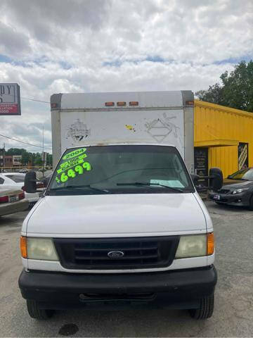 2004 Ford E-Series for sale at J D USED AUTO SALES INC in Doraville GA