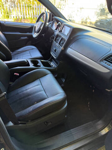 2016 Dodge Grand Caravan R/T