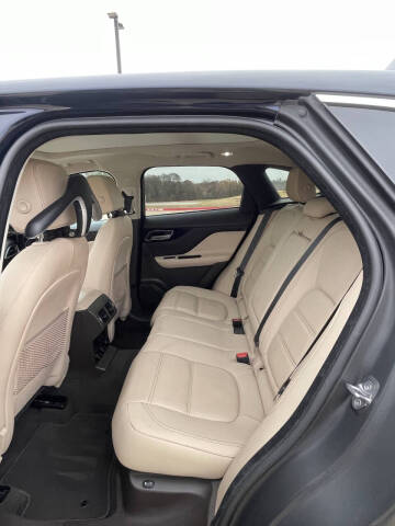 2020 Jaguar F-PACE 25t Prestige