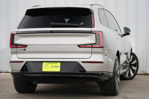 2025 Volvo EX90 Twin Plus 7P